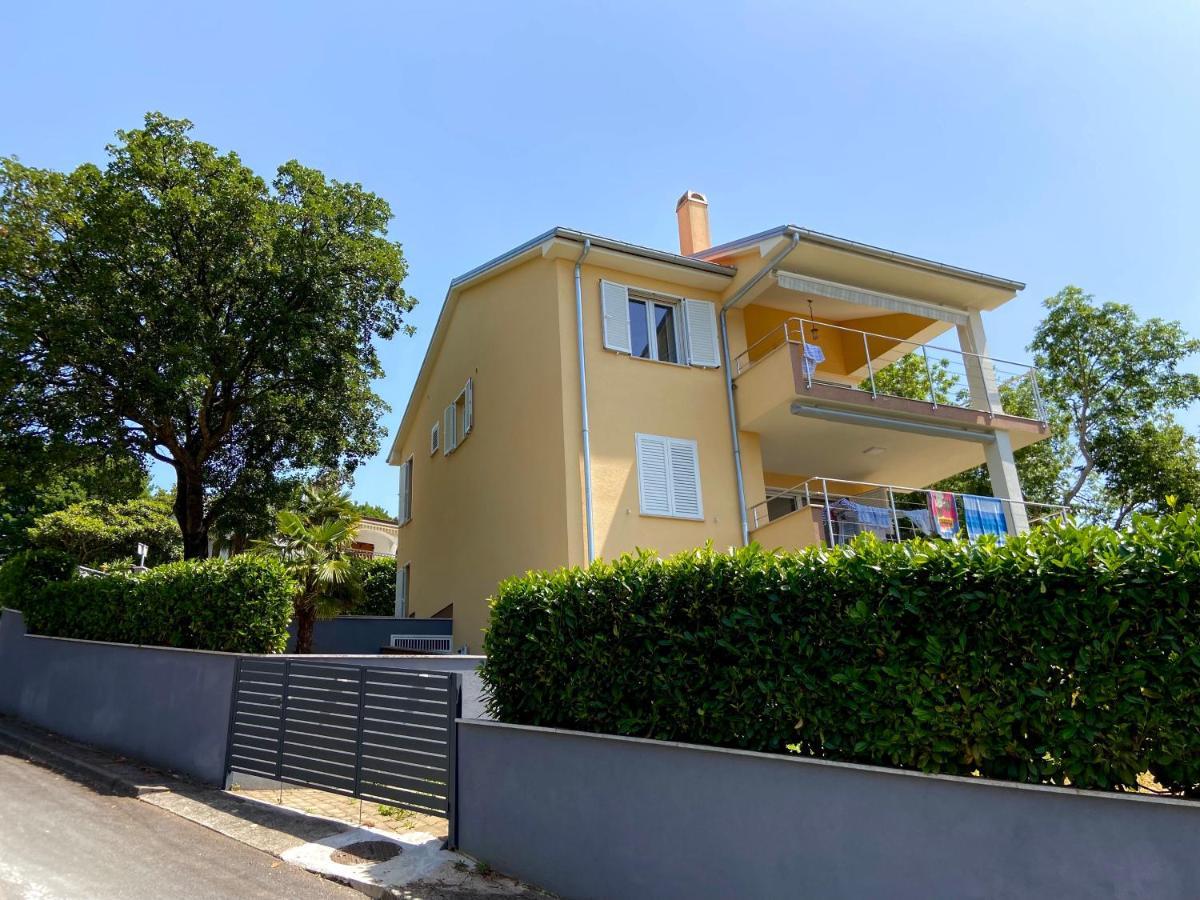 Villa Rudy Holiday Home Njivice Exterior photo